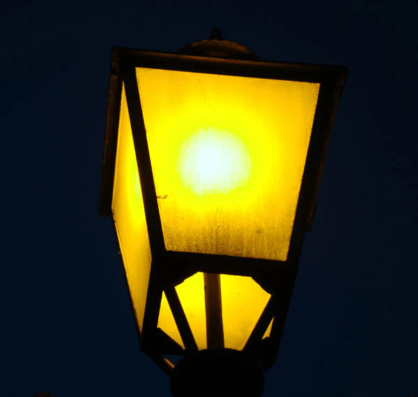 How to Use Yellow Bug Lights to Attract Fewer Insects